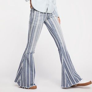 FREE PEOPLE FLARE JEANS